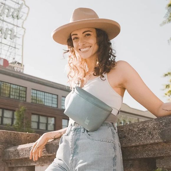 GOT BAG Hip Bag sport bag belt bag fanny pack Recycled Plastic Reef NWT - Vegan - Picture 4 of 15